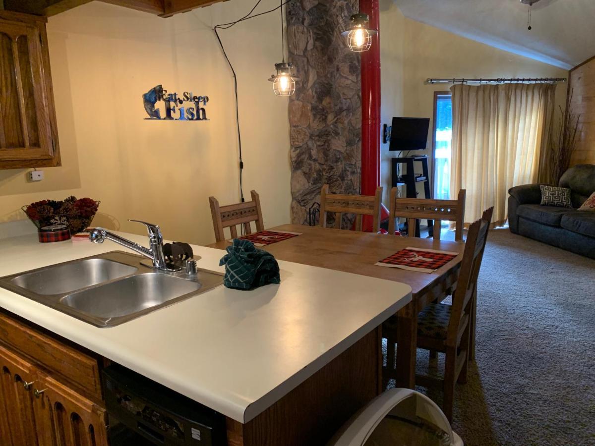 Riverbend 7 A Townhouse On The River ريد ريفر المظهر الخارجي الصورة