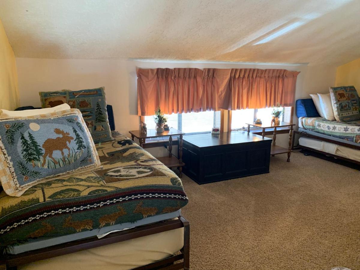 Riverbend 7 A Townhouse On The River ريد ريفر المظهر الخارجي الصورة